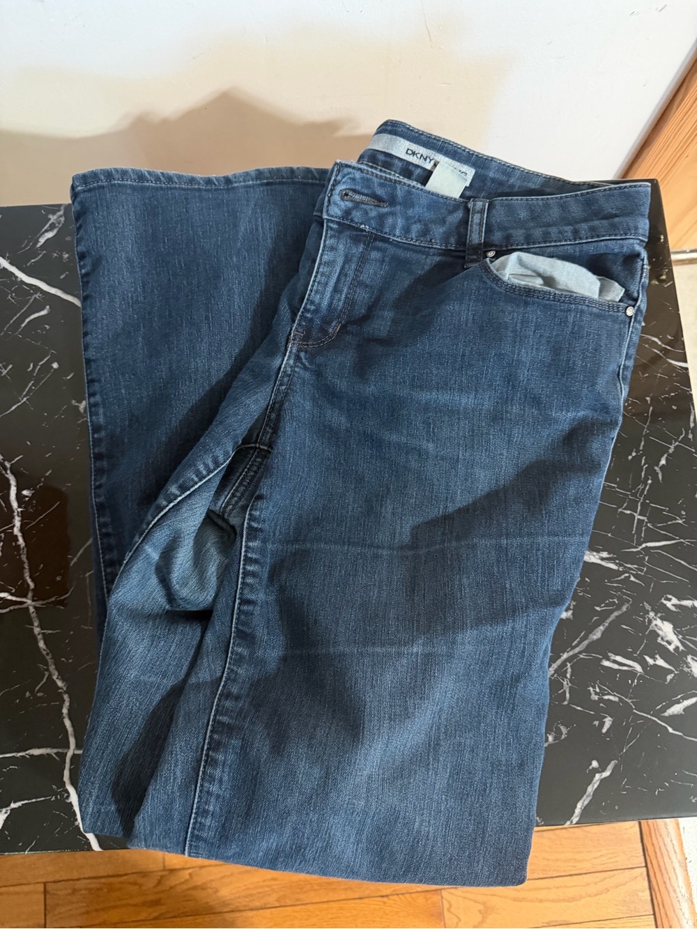 DKNY boot cut women’s Jeans size 12